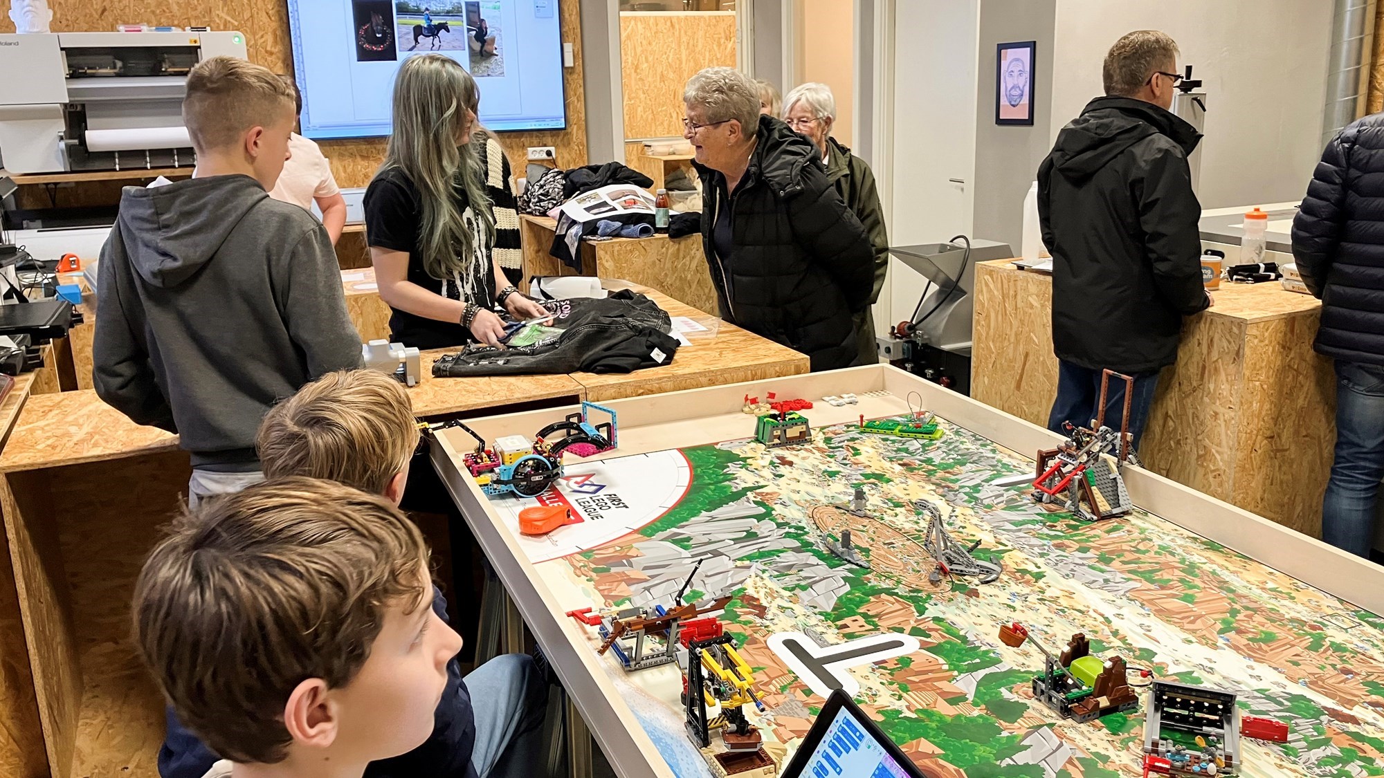 Makerspace med "bemanding"