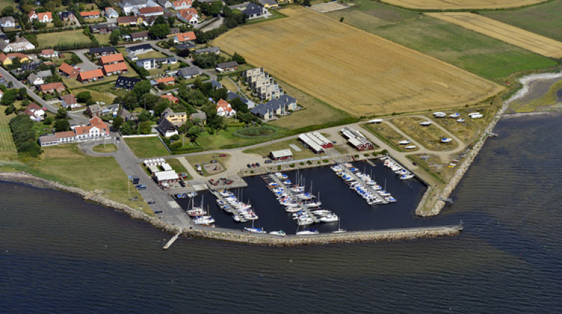 Luftfoto af Gjøl havn