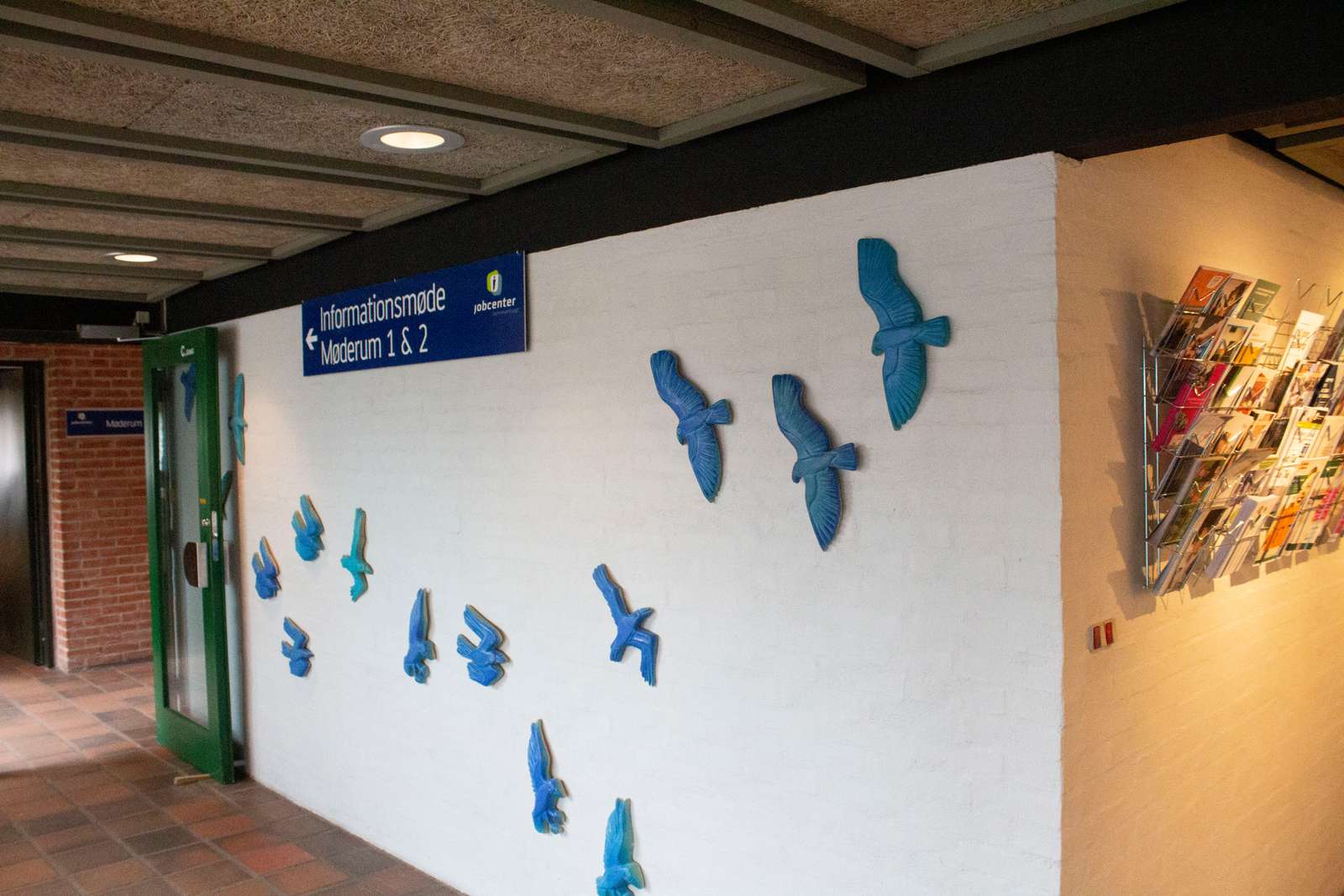 Jobcenter møderum væg